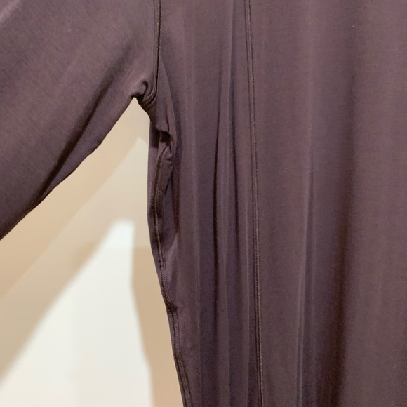 Lululemon 💋 long sleeves top - Picture 11 of 13